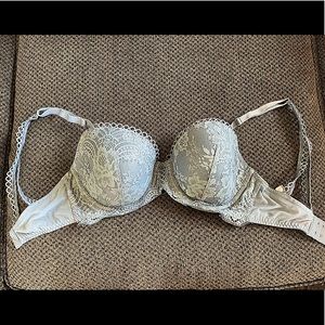 Victoria’s Secret Dream Angels Lace Demi Bra 32DDD